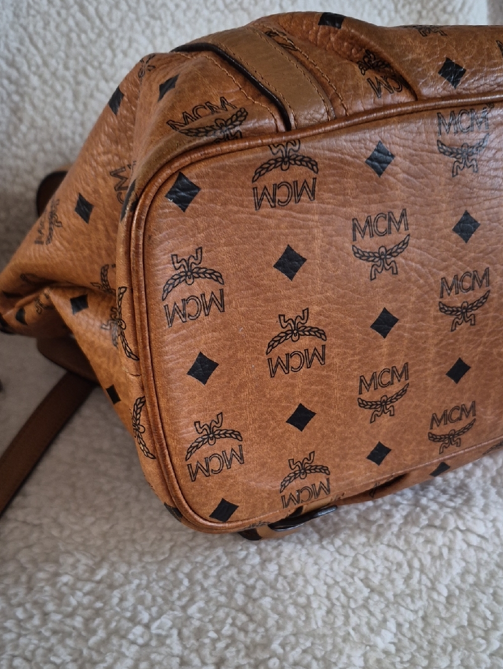 Authentic MCM Two Way Shopper - Picture 6 of 16